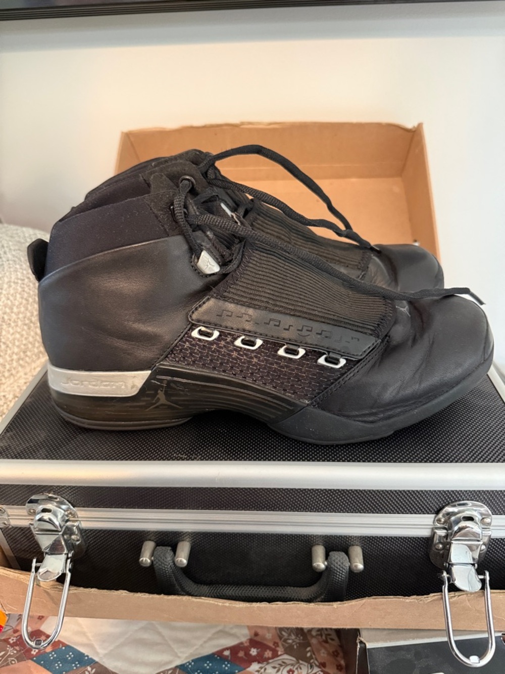 Air Jordan 17 - Picture 3 of 5